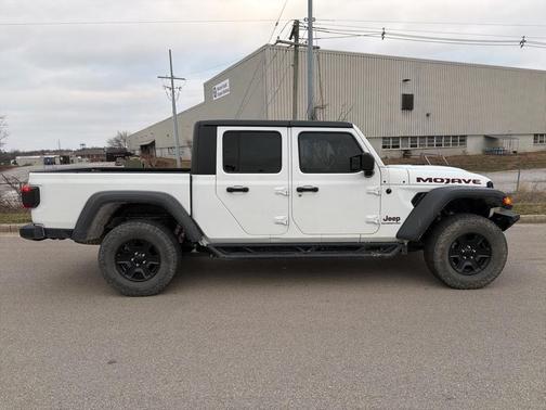 2022 Jeep Gladiator Mojave