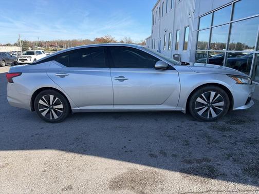 2020 Nissan Altima 2.5 SV