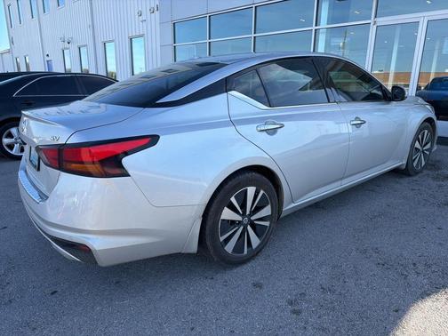 2020 Nissan Altima 2.5 SV