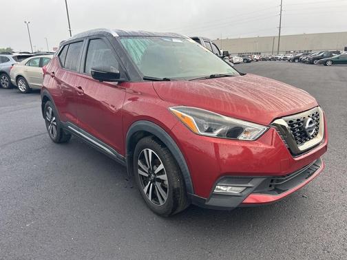 2019 Nissan Kicks SR