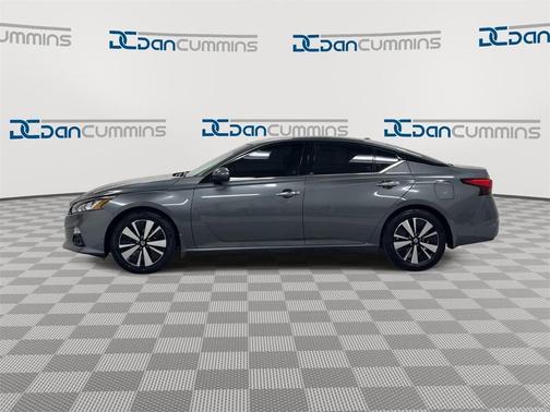 2022 Nissan Altima 2.5 SL