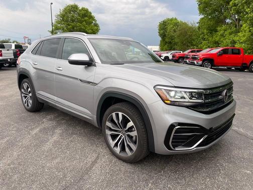 Pyrite Silver Metallic 2021 Volkswagen Atlas Cross Sport 3.6L V6 SEL R-Line