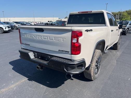 2026 Chevrolet Silverado 2500 Custom