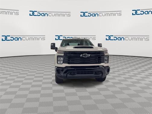 2026 Chevrolet Silverado 2500 Custom