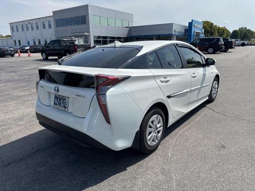 2016 Toyota Prius Two