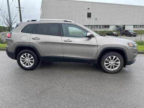 2019 Jeep Cherokee Latitude