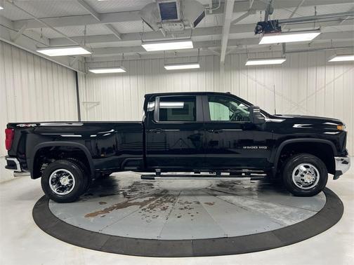 2026 Chevrolet Silverado 3500 LT