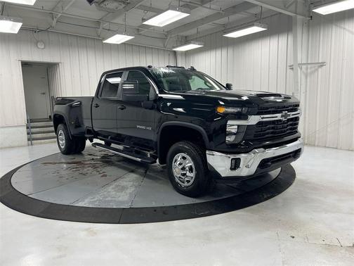 2026 Chevrolet Silverado 3500 LT