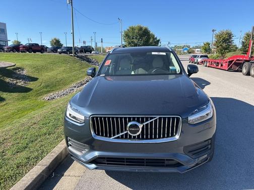 2021 Volvo XC90 T5 Momentum 7 Passenger