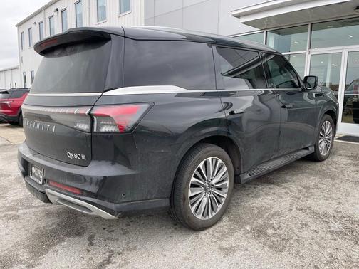 2025 INFINITI QX80 SENSORY