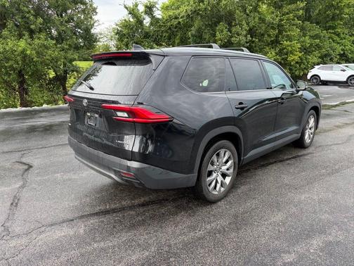 Midnight Black Metallic 2024 Toyota Grand Highlander LIMITED