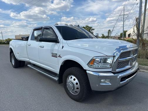 2017 RAM 3500 Laramie
