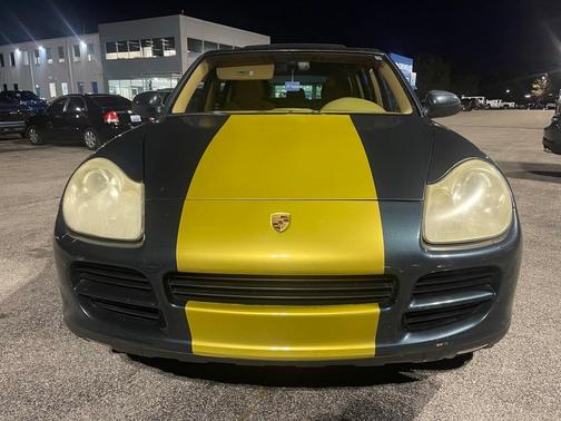 2003 Porsche Cayenne S