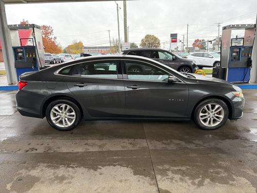 2017 Chevrolet Malibu 1LT