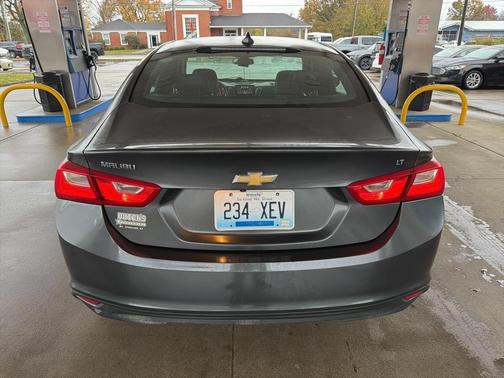 2017 Chevrolet Malibu 1LT