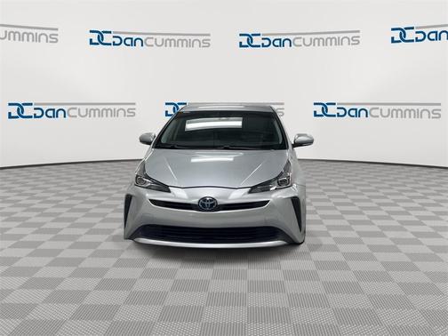 2022 Toyota Prius LE