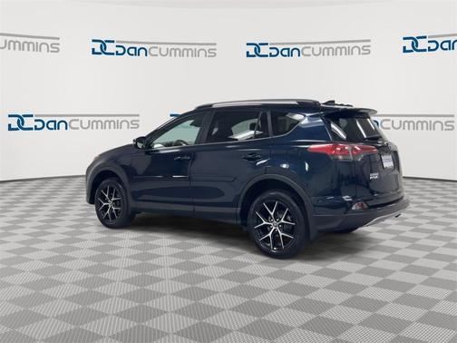 2018 Toyota RAV4 SE