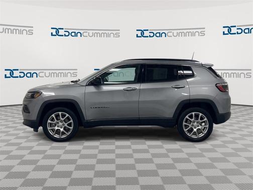 2023 Jeep Compass Latitude Lux
