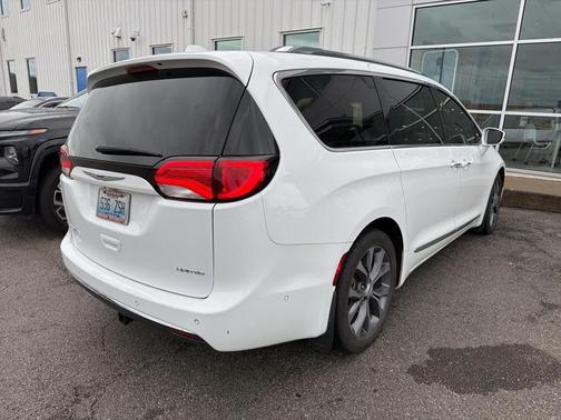 2018 Chrysler Pacifica Limited