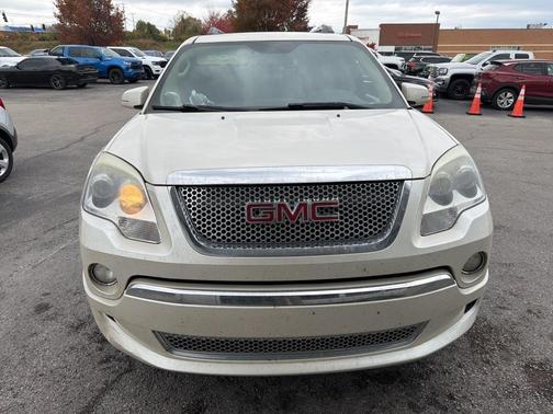 2011 GMC Acadia Denali