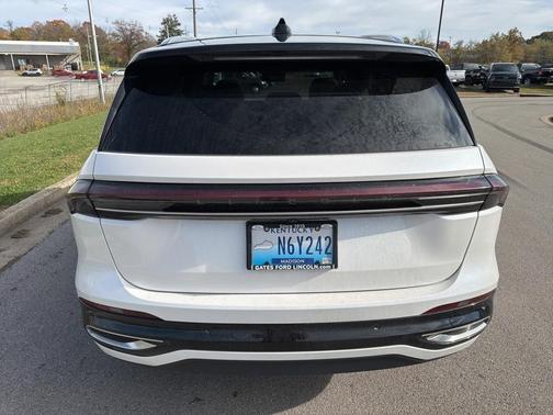 2025 Lincoln Nautilus Reserve