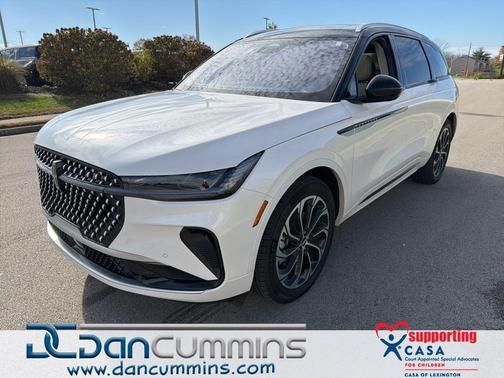 2025 Lincoln Nautilus Reserve