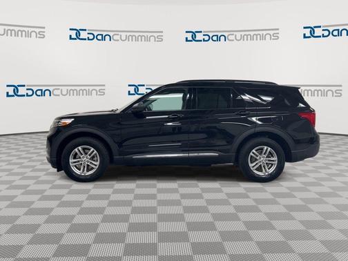 Black Metallic 2023 Ford Explorer XLT