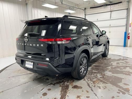 Super Black 2023 Nissan Pathfinder SV