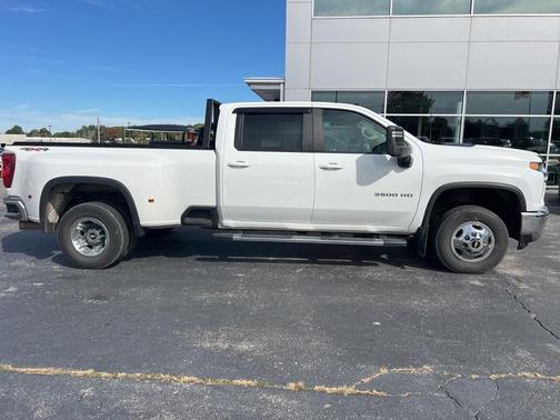 2022 Chevrolet Silverado 3500 LT