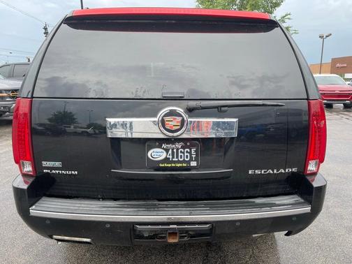 2012 Cadillac Escalade Platinum Edition
