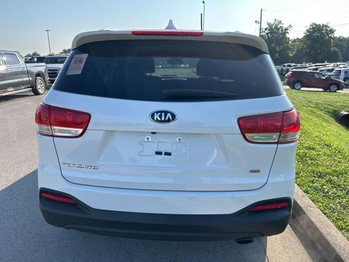 2018 Kia Sorento LX