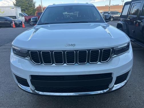 2023 Jeep Grand Cherokee L Laredo