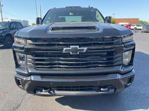 2026 Chevrolet Silverado 2500 Custom