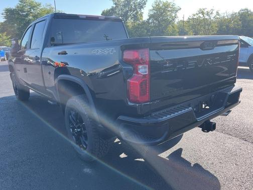 2026 Chevrolet Silverado 2500 Custom