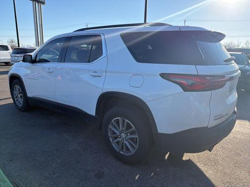 Summit White 2023 Chevrolet Traverse LT Leather