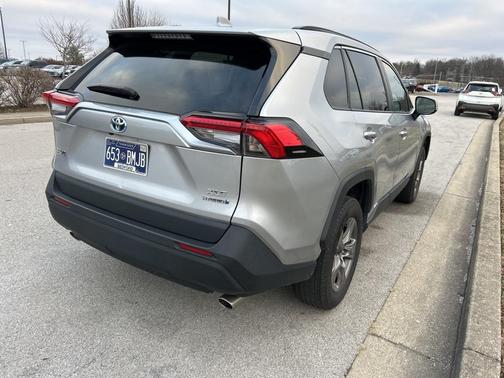 2024 Toyota RAV4 Hybrid XLE