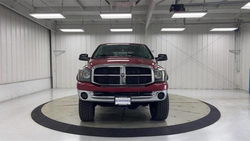 Photo 3 of 42 of 2006 Dodge Ram 3500 SLT