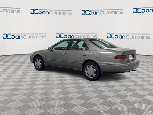 1997 Toyota Camry LE