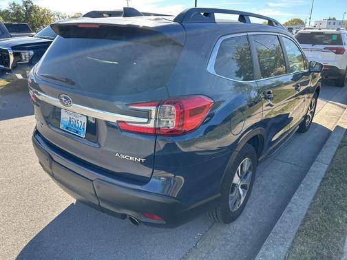 2023 Subaru Ascent Premium 8-Passenger