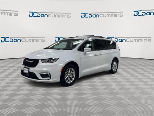 2022 Chrysler Pacifica Touring-L