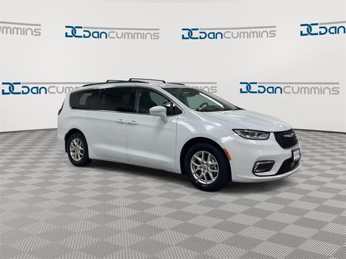 2022 Chrysler Pacifica Touring-L