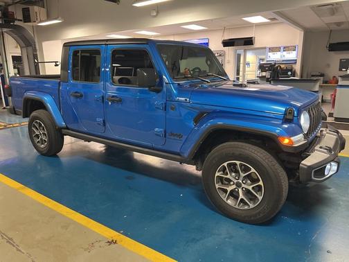 2024 Jeep Gladiator Sport