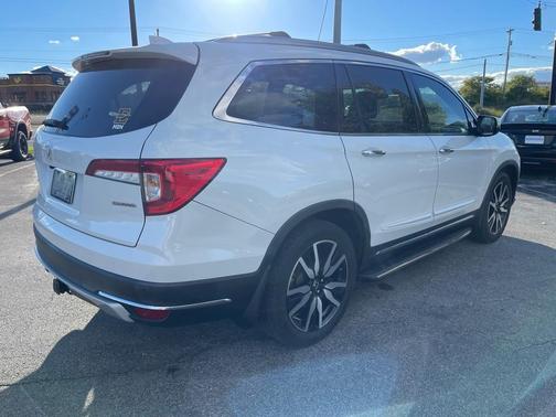 2020 Honda Pilot Touring 8-Passenger