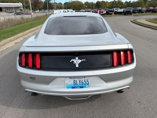 2015 Ford Mustang V6