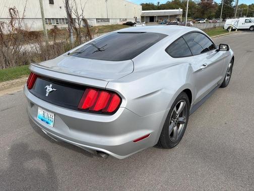 2015 Ford Mustang V6