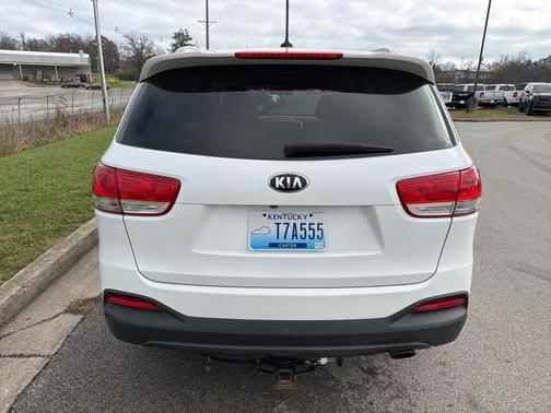 2018 Kia Sorento LX