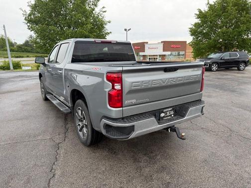 Sterling Gray Metallic 2024 Chevrolet Silverado 1500 LT