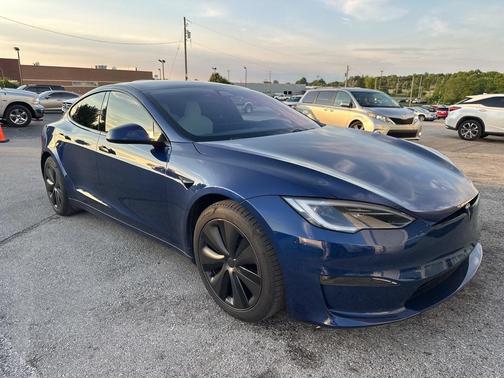 2023 Tesla Model S Plaid