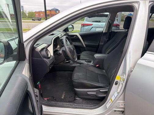 Classic Silver Metallic 2015 Toyota RAV4 LE