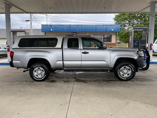 2020 Toyota Tacoma SR
